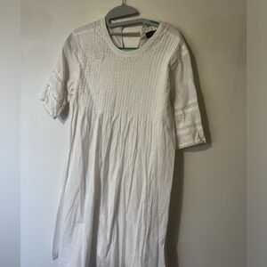 Medium White cotton dress